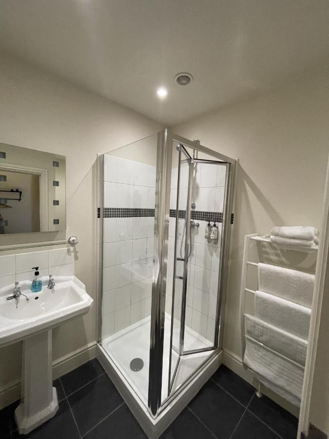 Bed and Breakfast White Hart Алтон Номер фото