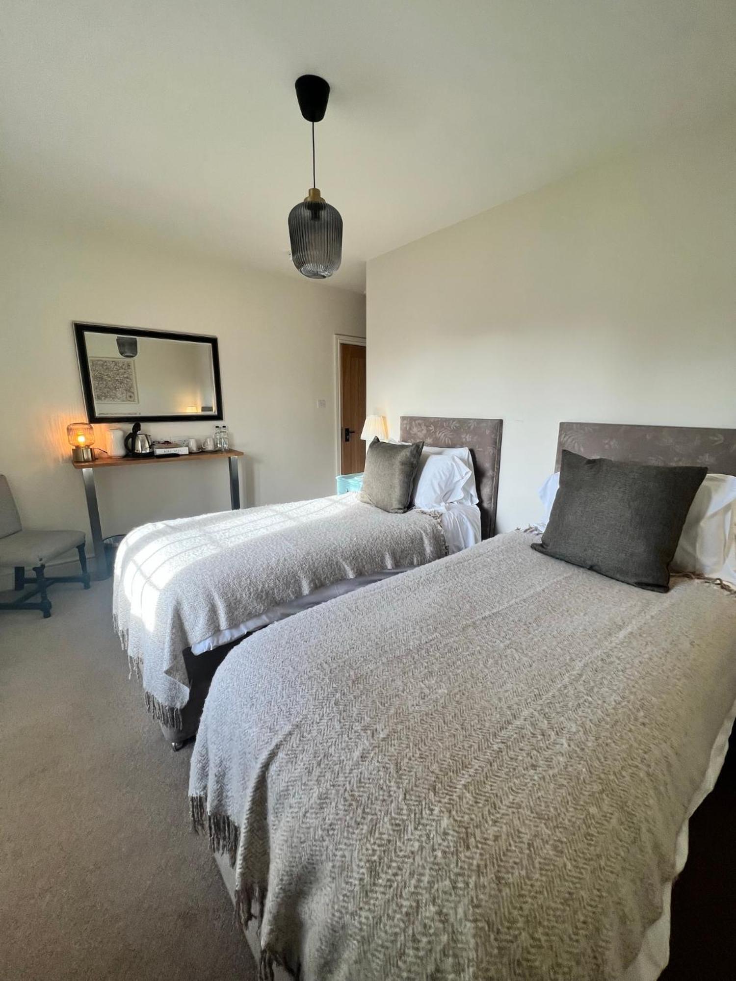 Bed and Breakfast White Hart Алтон Номер фото